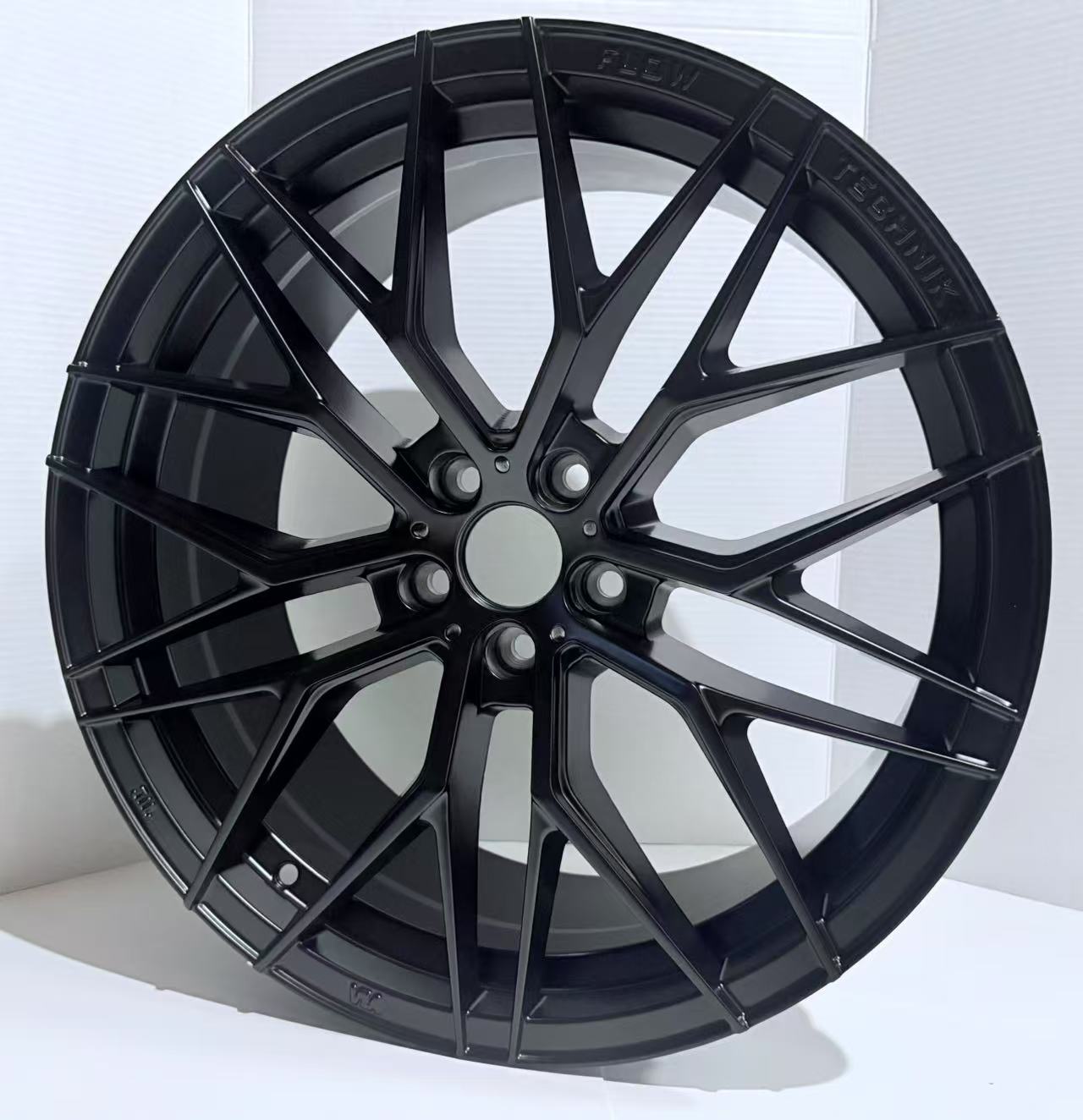 19 inch Tesla Model Y/Model S Haida Winter Tire With Alloy Rim Package
